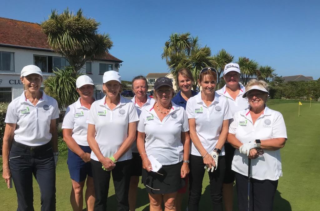Juniors win 3.5 to 1.5 against  strong Ladies Development Squad team